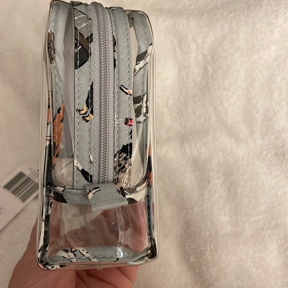 Vera Bradley 3-Piece Cosmetic Kit NWT - Picture 7 of 14